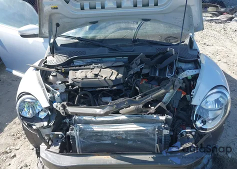 2018 Volkswagen Beetle 2.0T Coast/2.0T S/2.0T Se из США, поврежденный, VIN 3VW5DAAT1JM507249